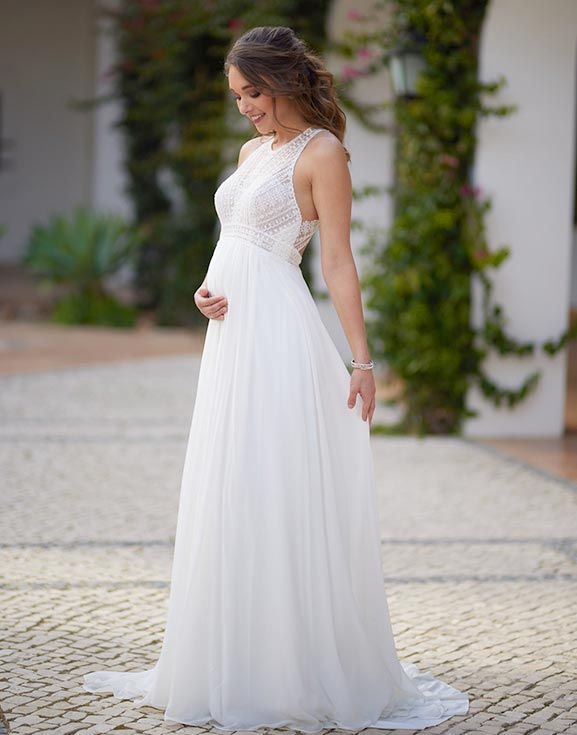 Hochzeit während der Schwangerschaft - Hochzeitskleider und Brautkleider für schwangere Bräute in unserem Brautmodengeschäft in der Region Rosenheim, Kufstein, Wörgl und Innsbruck